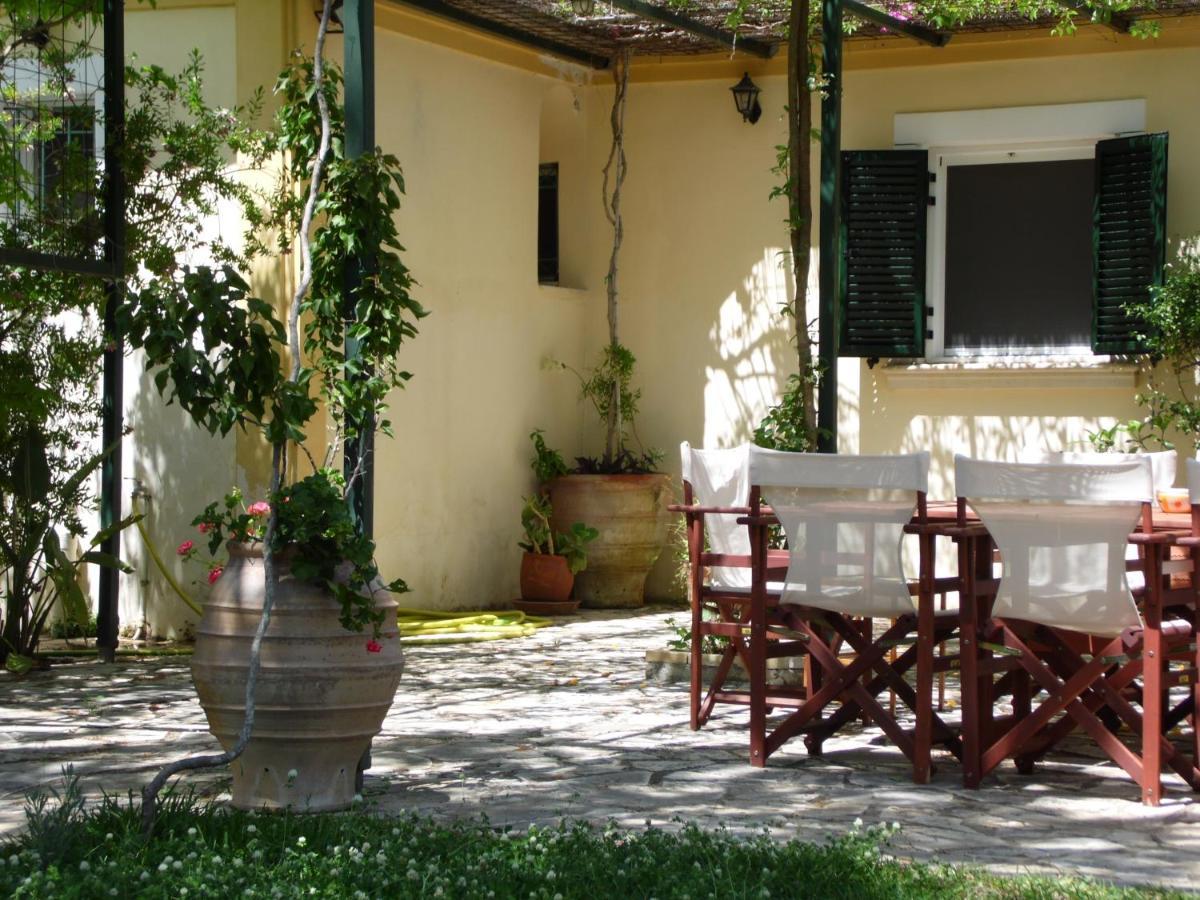 Theni Olive Grove Villa Kato Yerakarion Ngoại thất bức ảnh