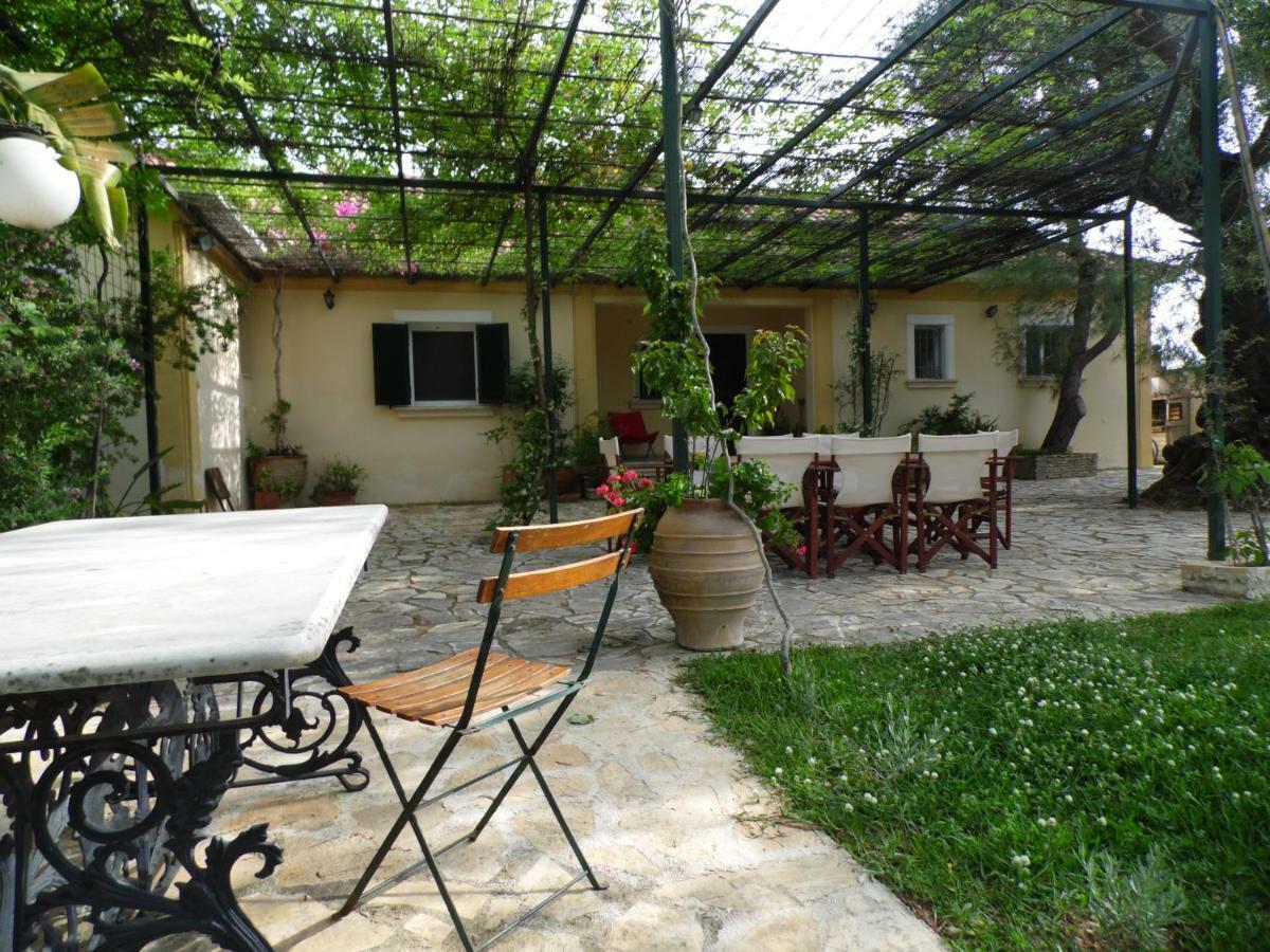 Theni Olive Grove Villa Kato Yerakarion Ngoại thất bức ảnh