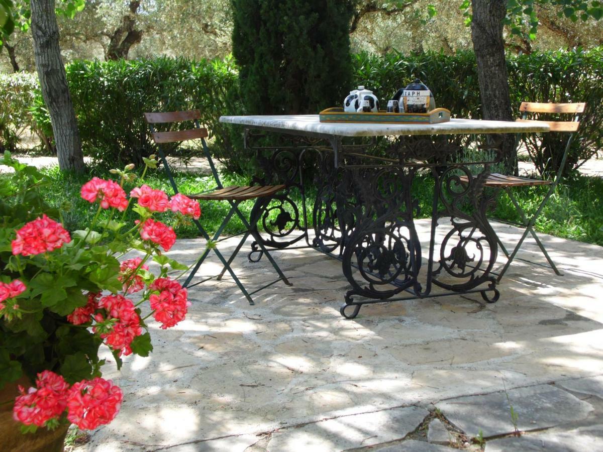 Theni Olive Grove Villa Kato Yerakarion Ngoại thất bức ảnh