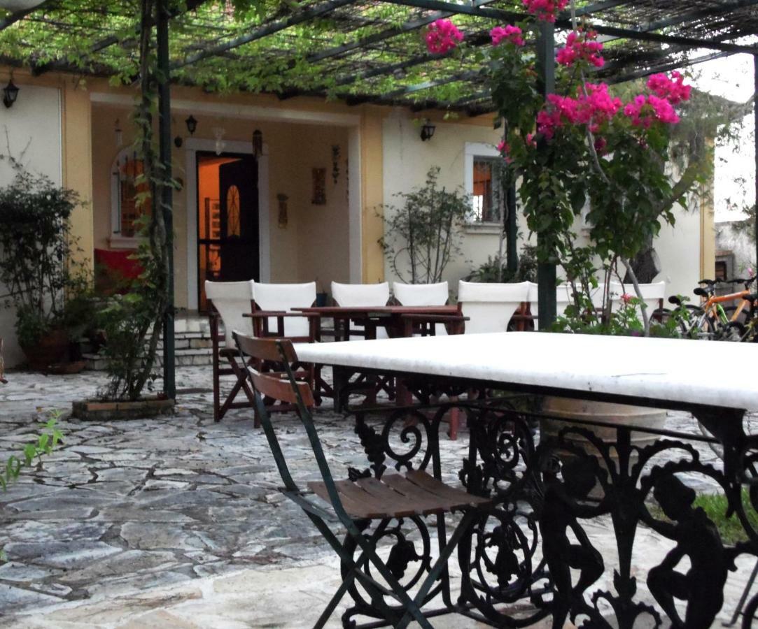 Theni Olive Grove Villa Kato Yerakarion Ngoại thất bức ảnh