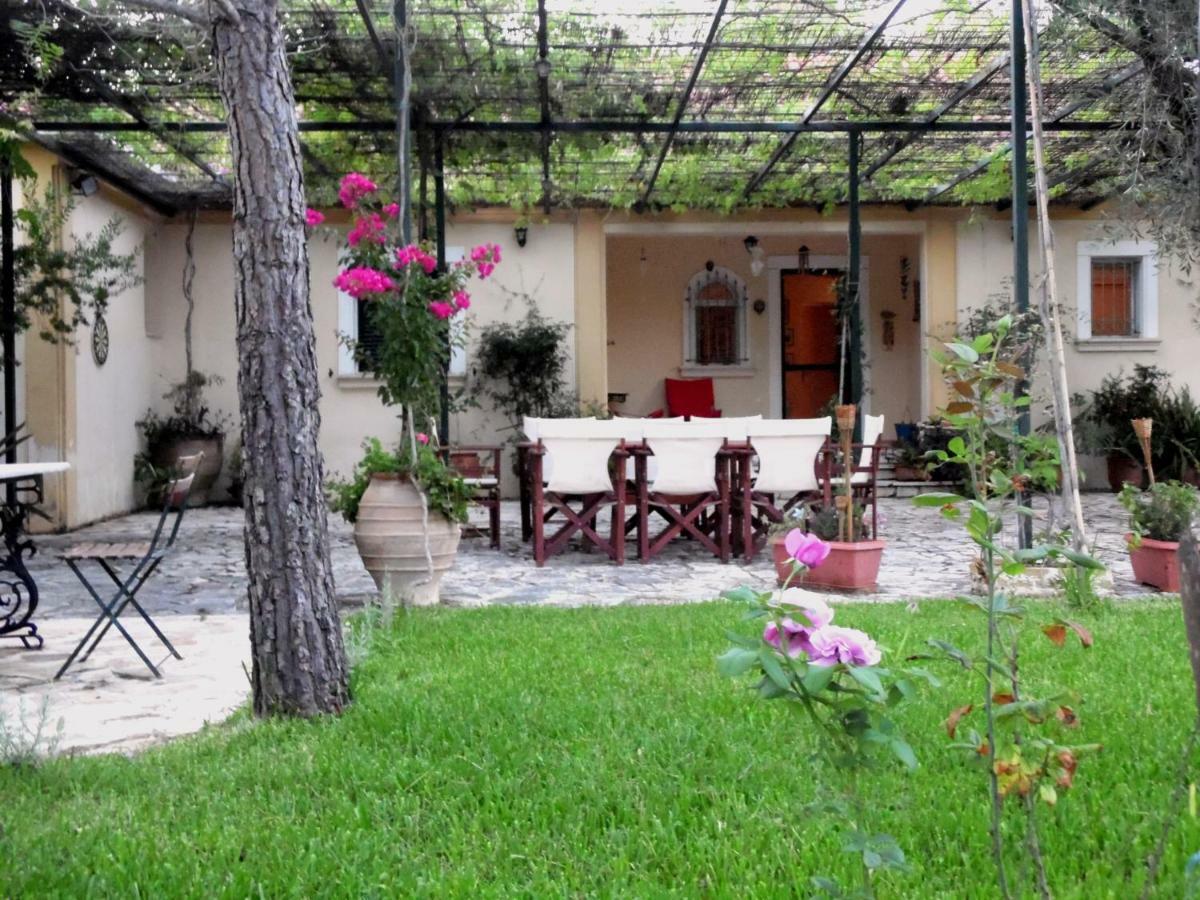 Theni Olive Grove Villa Kato Yerakarion Ngoại thất bức ảnh