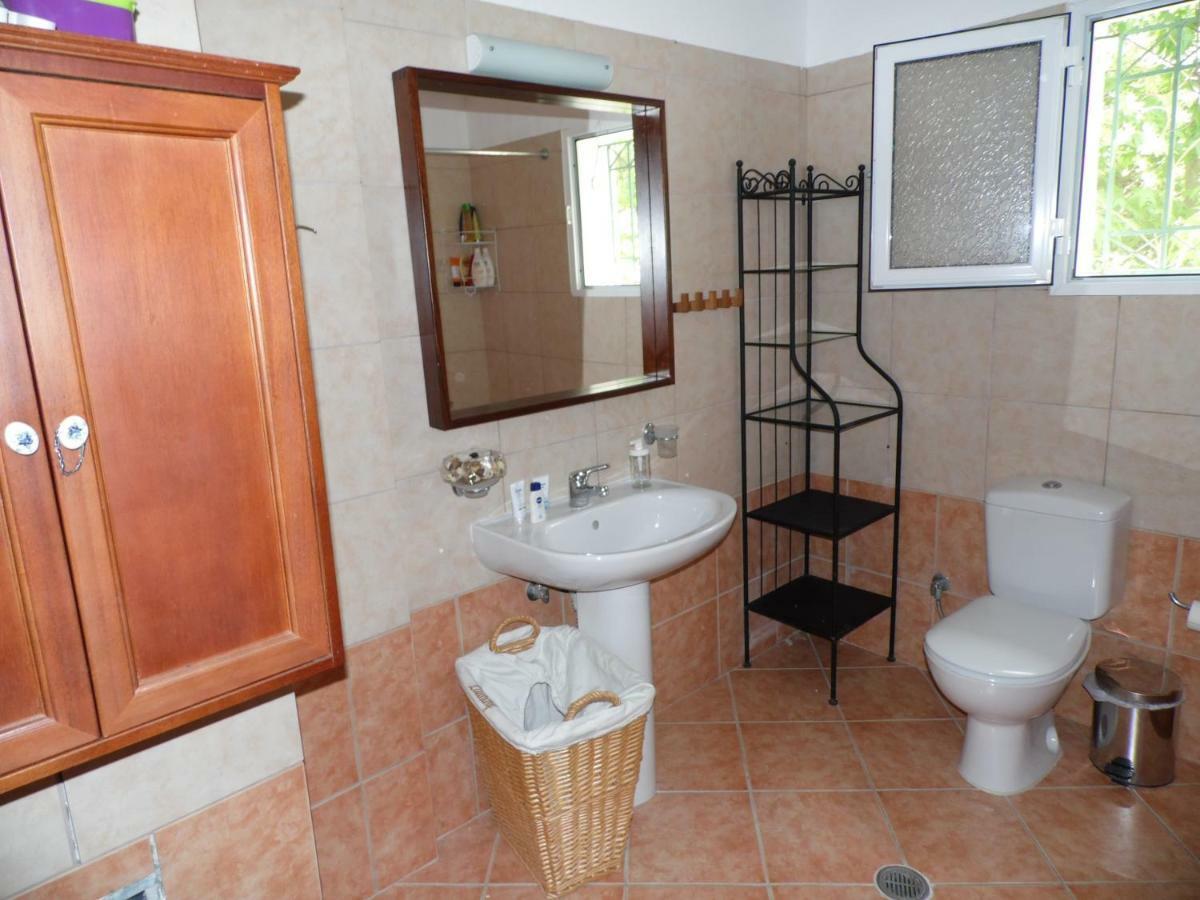 Theni Olive Grove Villa Kato Yerakarion Ngoại thất bức ảnh